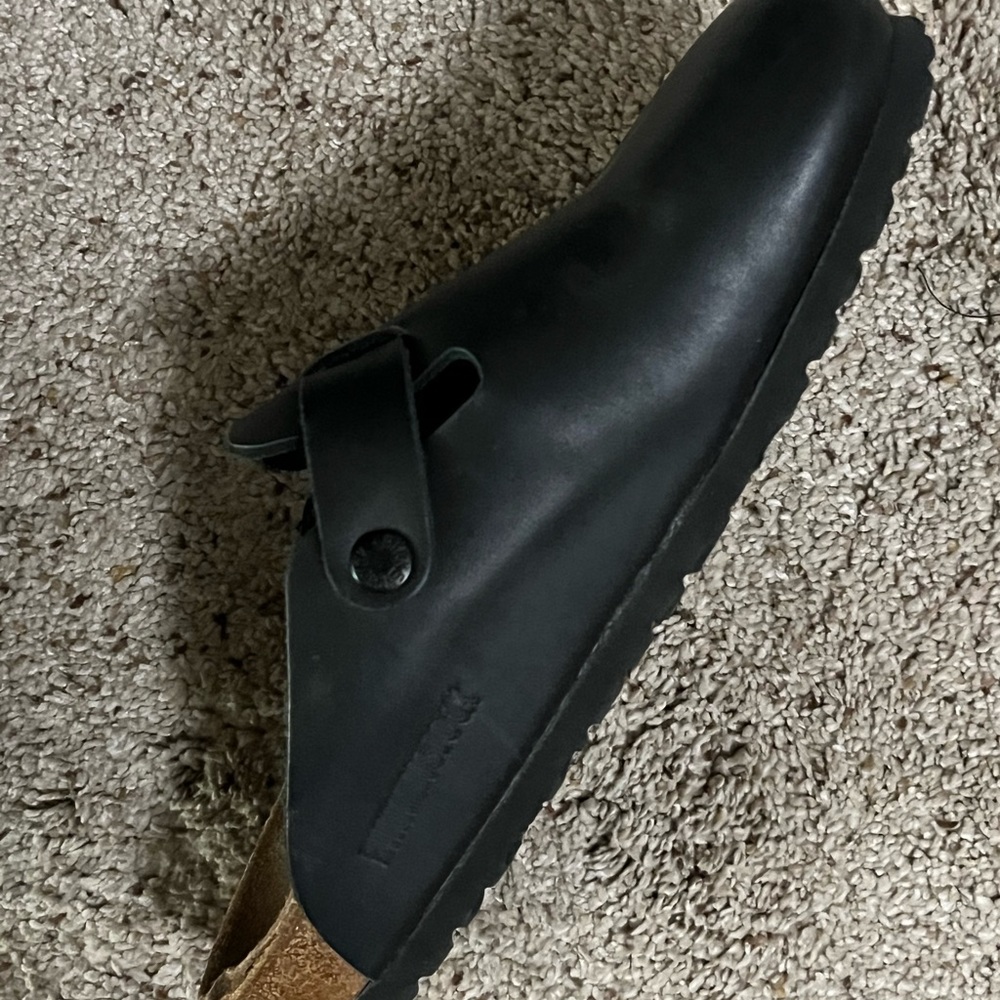 Black Birkenstock Bostons size 39